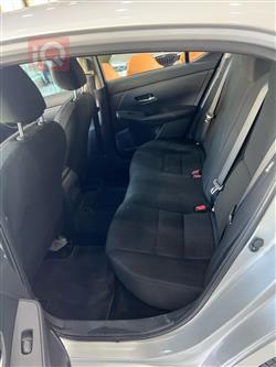 نیسان سێنترا